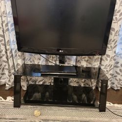 40 Inches LG TV with Stand