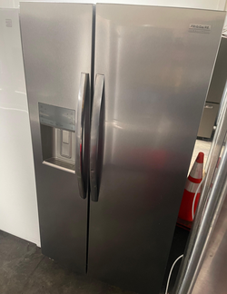 Frigidaire Gallery Side‑by‑Side Fridge – Stainless, Ice/Water Dispenser