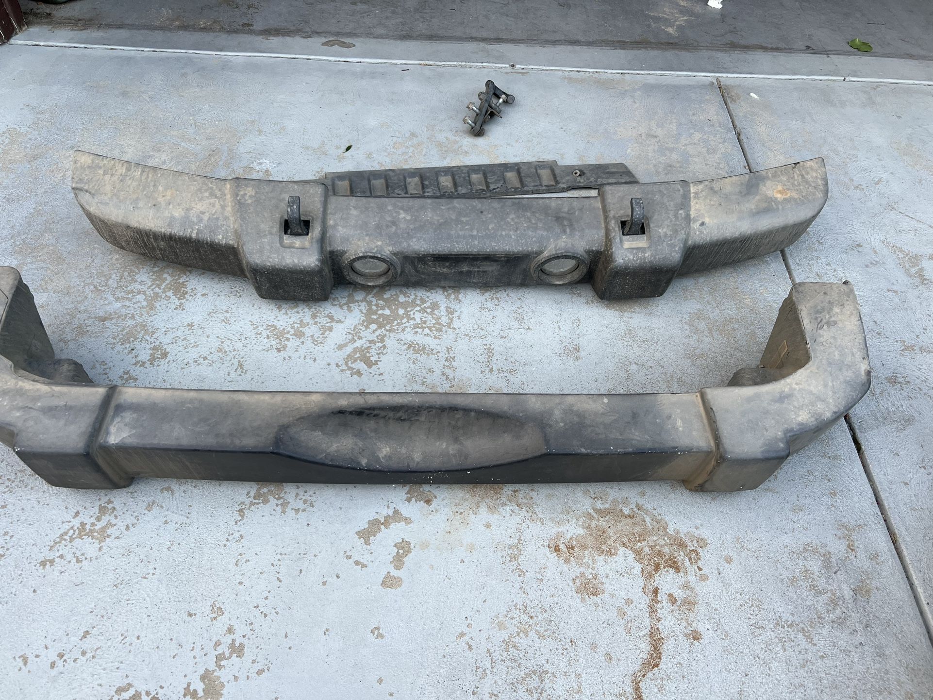 Front And Rear Bumpers And Fenders And Inner Fenders