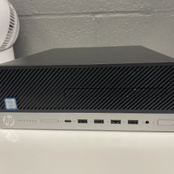 hp ProDesk 600 G5, Intel Core i5 9th Gen, 16gb ram, 256gb SSD, Windows 11 Pro, USB wifi Adapter and power cable. This PC works fast, it’s good for hom