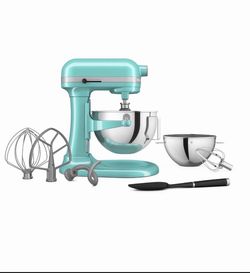 KitchenAid 5.5 Quart Bowl-Lift Stand Mixer with Attachments Brand New In Box