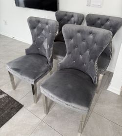 Like new velvet gray chairs set of 4