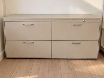4-Drawer Filing Cabinet – good Condition