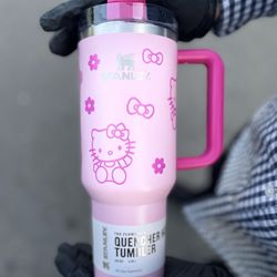 Original Hello Kitty Stanley Cups. Originales Hello Kitty Stanley Vasos