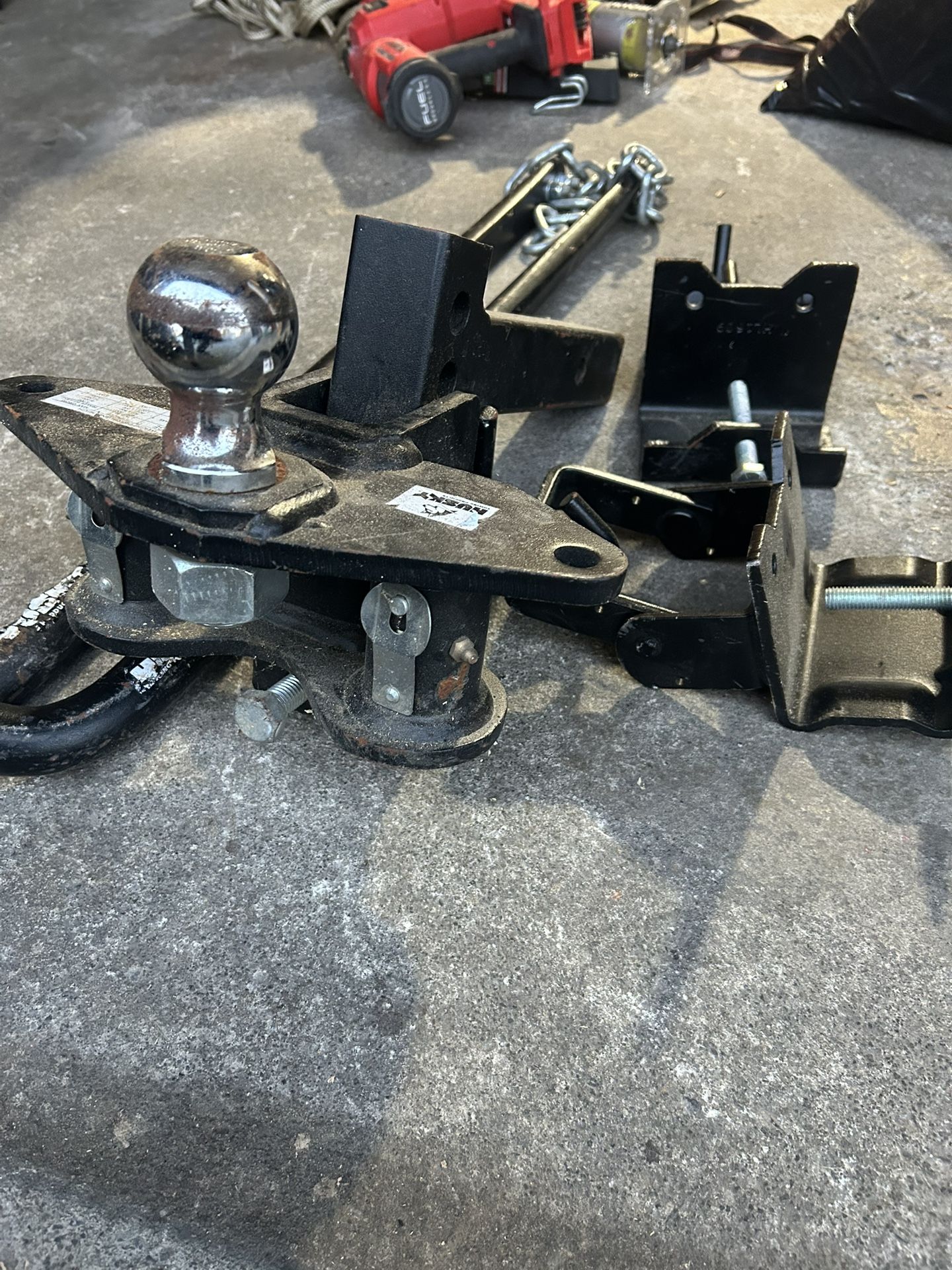 Husky 14k Weight Distribution Hitch