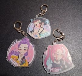New Demon Hunters  Keychains (3 pieces) Rumi, Mira and Zoey material acrylic measure 2" each

3 Keychains