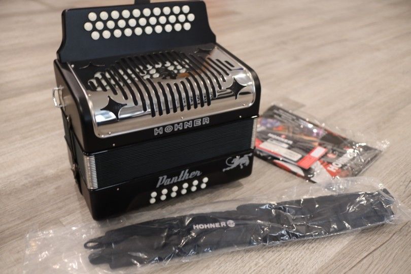 Hohner Panther - Accordion - FBbeb (FA)