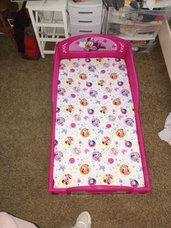 Mini Mouse Toddler Bed