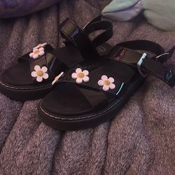 Size 5 trendy aesthetic sandals