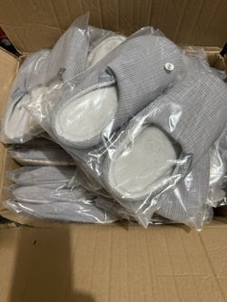 Lot of 133 Pairs Brand New Slippers – Mixed Styles, Sizes & Colors – Wholesale