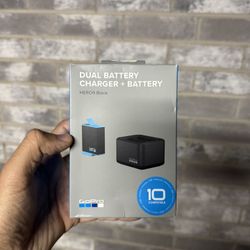 GoPro Dual Battery Charger for GoPro Hero 9 | 10 | 11 Action Camera- BRAND NEW