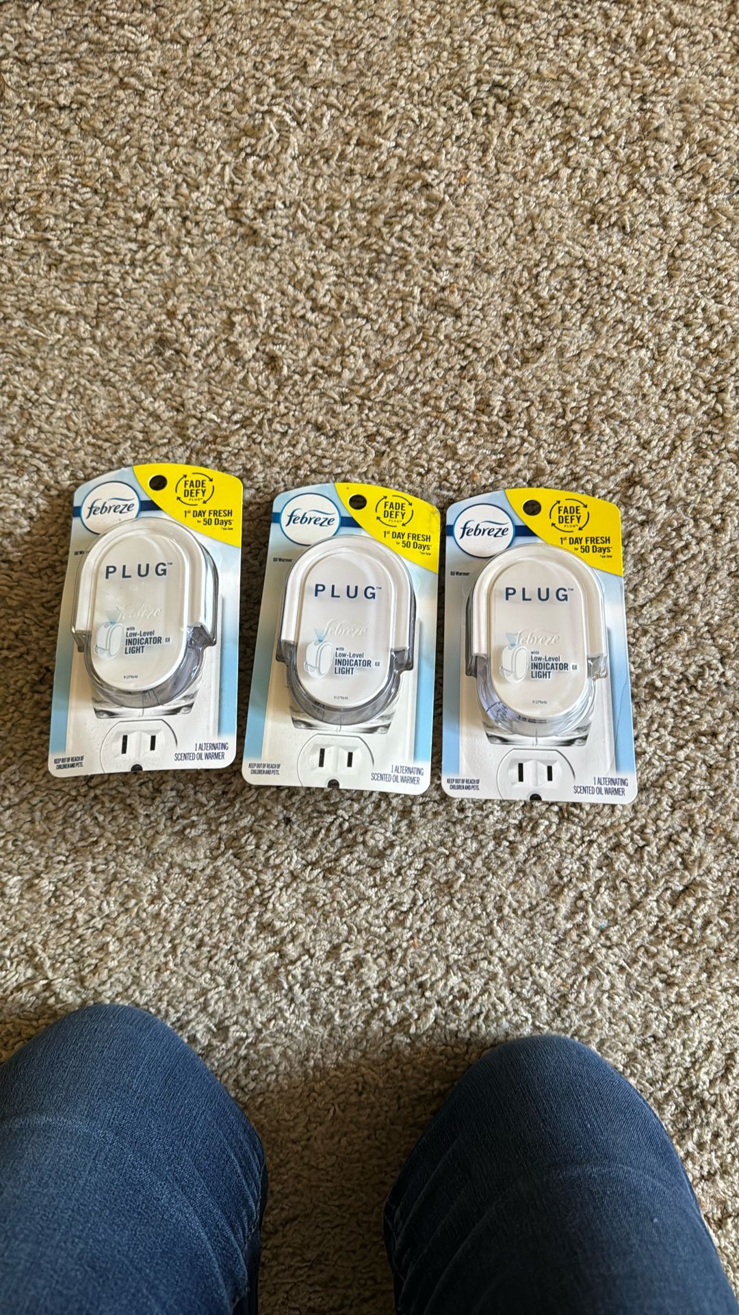 3 Febreze Plug Ins