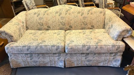 Household items / furniture