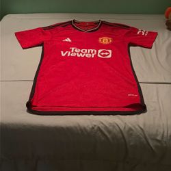 Manchester United 23/24 Home Jersey Size Small 