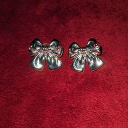 Silver Tone  Bows Stud Earrings 