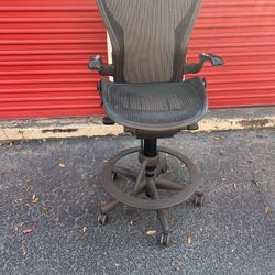 Herman Miller Chair (FOR PART)