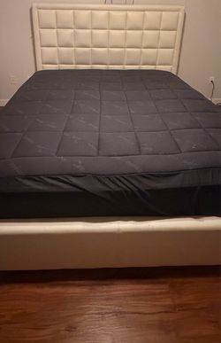 MOVING SALE – Modern Furniture & Home Decor – Must Go