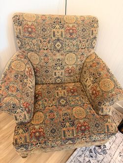 Comfy Vintage Arm chair