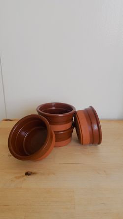 Vintage cermer Ramekin glazed dishes