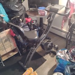 Great GoodS That Will Make You Slap Your Knee!