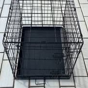 Small Pet Dog Crate w/ Divider - Collapsible, Clean, 24" Deep !West Boca Raton 441 and Yamato Road intersection.