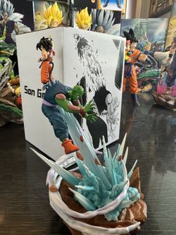 23 Cm Illuminated PICCOLO VS GOKU , Dragon Ball