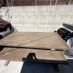 BIG PICNIC TABLE 🧺