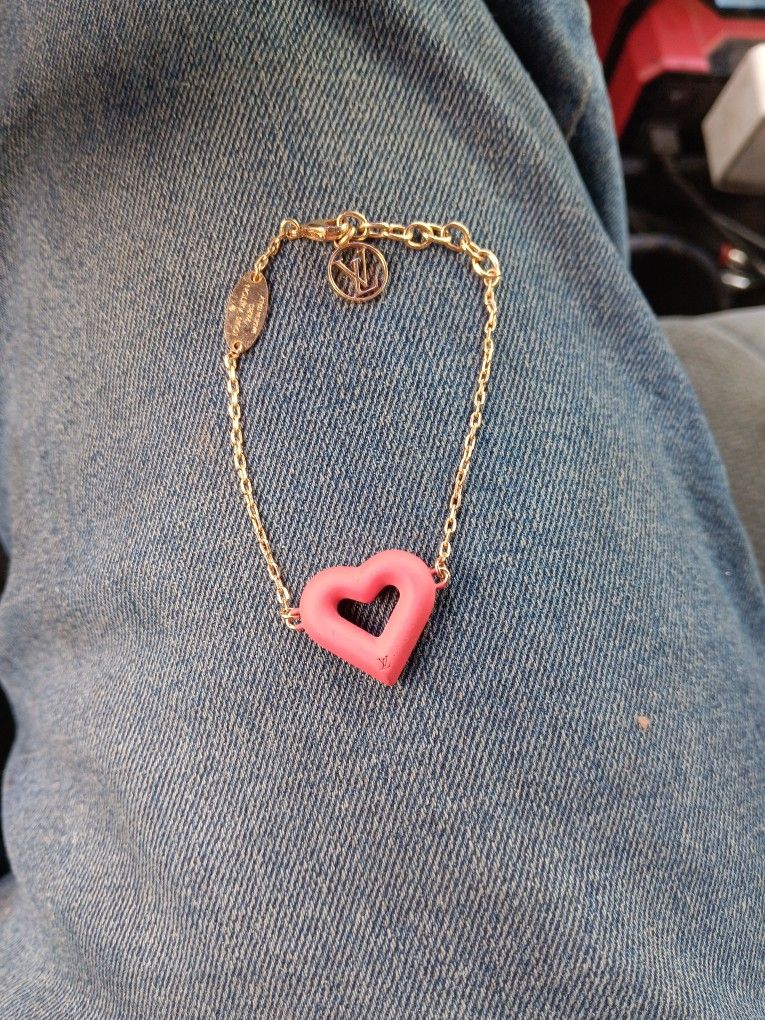 Lv Ruber Heart Bracelet 