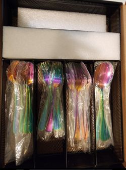 28 Piece Stainless Steel Rainbow Silverware With Utensil Drawer Insert