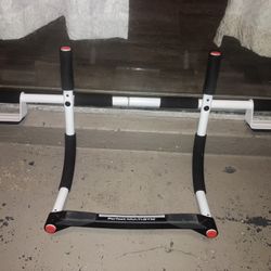Pull Up Bar