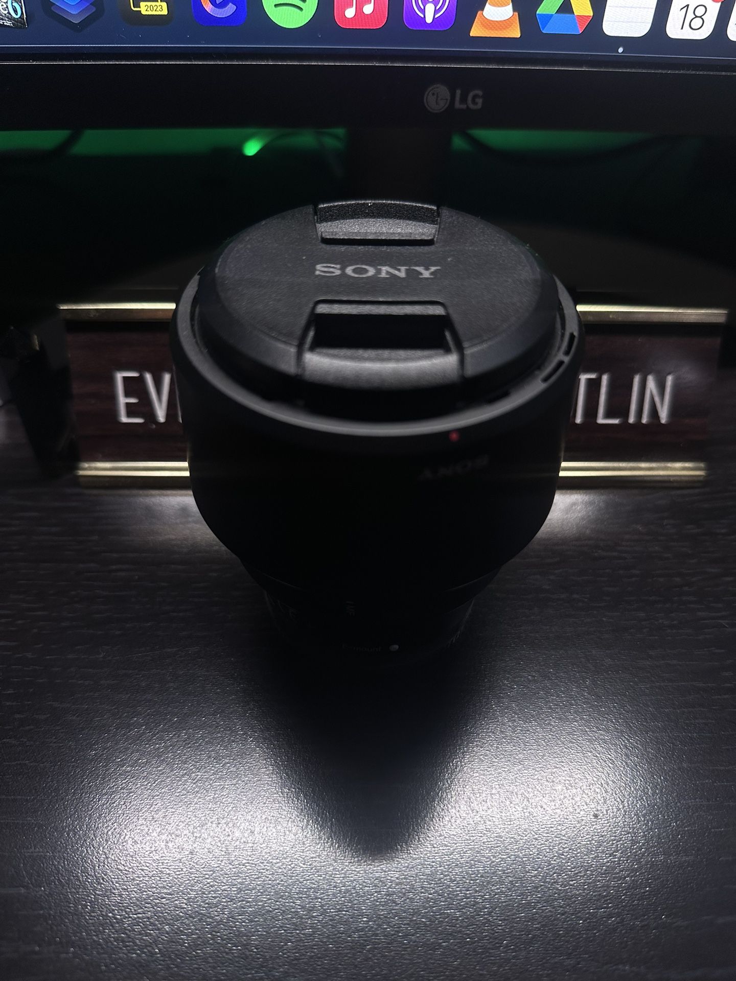 SONY 85mm F/1.8 SEL85F18 (for SONY E mount) 