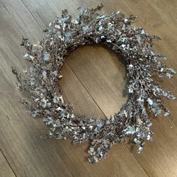 Gold Sparkle Wreath 