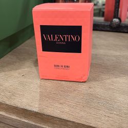 Valentino Perfume 