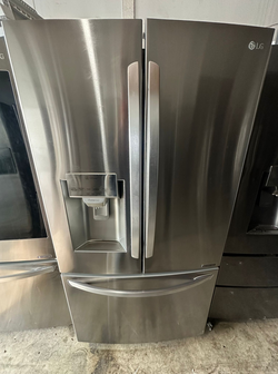 LG FrenchDoor Refrigerator Stainless IceMaker