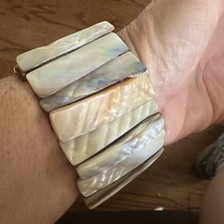 Natural Shell Bracelets Mother of Pearl Bangle