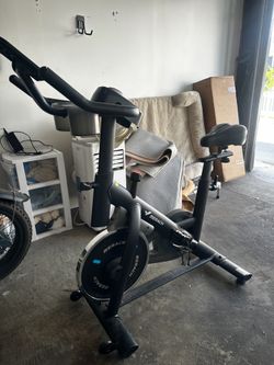MERACH Exercise Bike w/ Tablet Holder & App Connectivity
