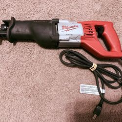 Milwaukee 6519-831 Reconditioned SAWZALL Reciprocating Saw Kit