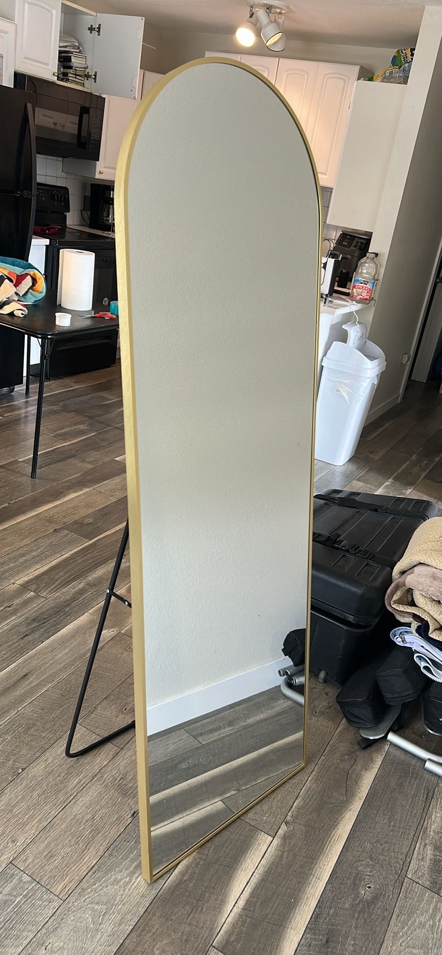 Metal Arch Standing Mirror