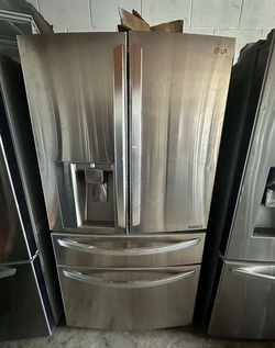 LG 4‑Door French Door Fridge – Stainless, Ice/Water Dispenser