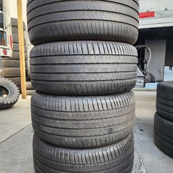 (4) 265 40 20 Michelin Tires 