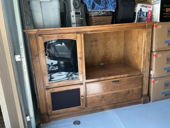 Storage cabinet