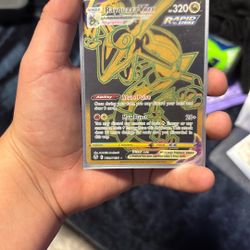 Gold Rayquaza VMAX
