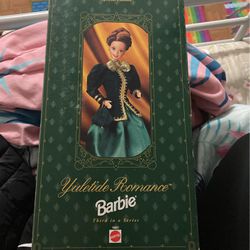 Special Edition Yuletide Romance Barbie