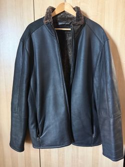 Andrew Marc Black Men’s Leather Shearling-Lined Jacket