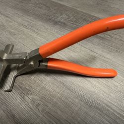 Osborne Canvas Stretching Pliers