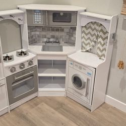 Play Kitchen