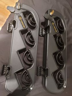 PAIR OF GENUINE LEXUS SKI & SNOWBOARD ROOF RACK with Keys