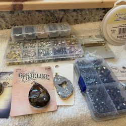 Over 21 Pieces In This Jewelry Supply Set 