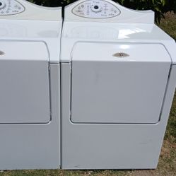 MAYTAG NEPTUNE WHITE COLOR MATCHING SET WASHER AND GAS DRYER MACHINE