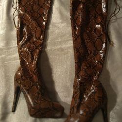 Brand New Ladies Leopard Print Size 8 And 1/2 Thigh High Boots